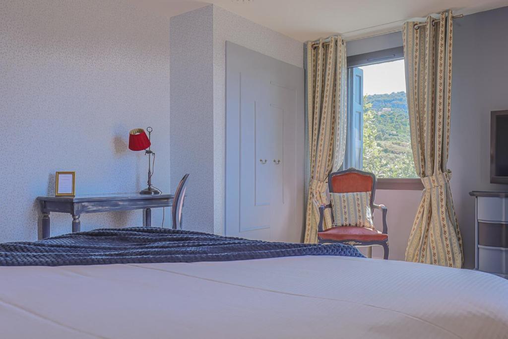 Le Relais Des Chartreuses Hotel Le Boulou Bagian luar foto