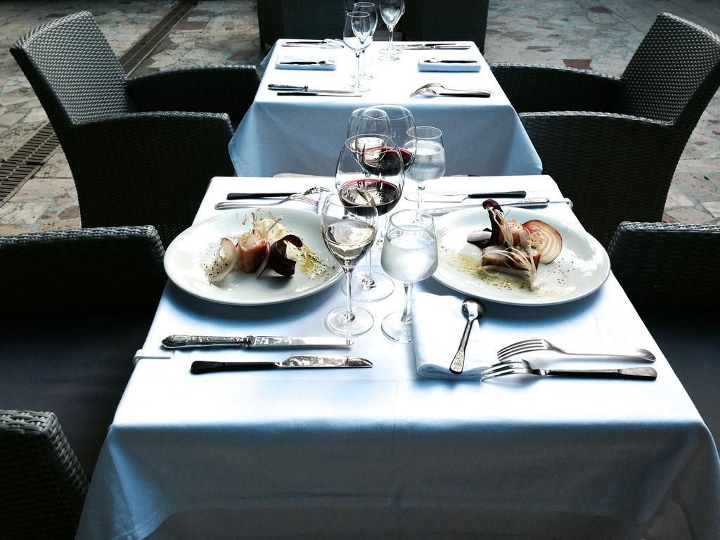 Le Relais Des Chartreuses Hotel Le Boulou Bagian luar foto