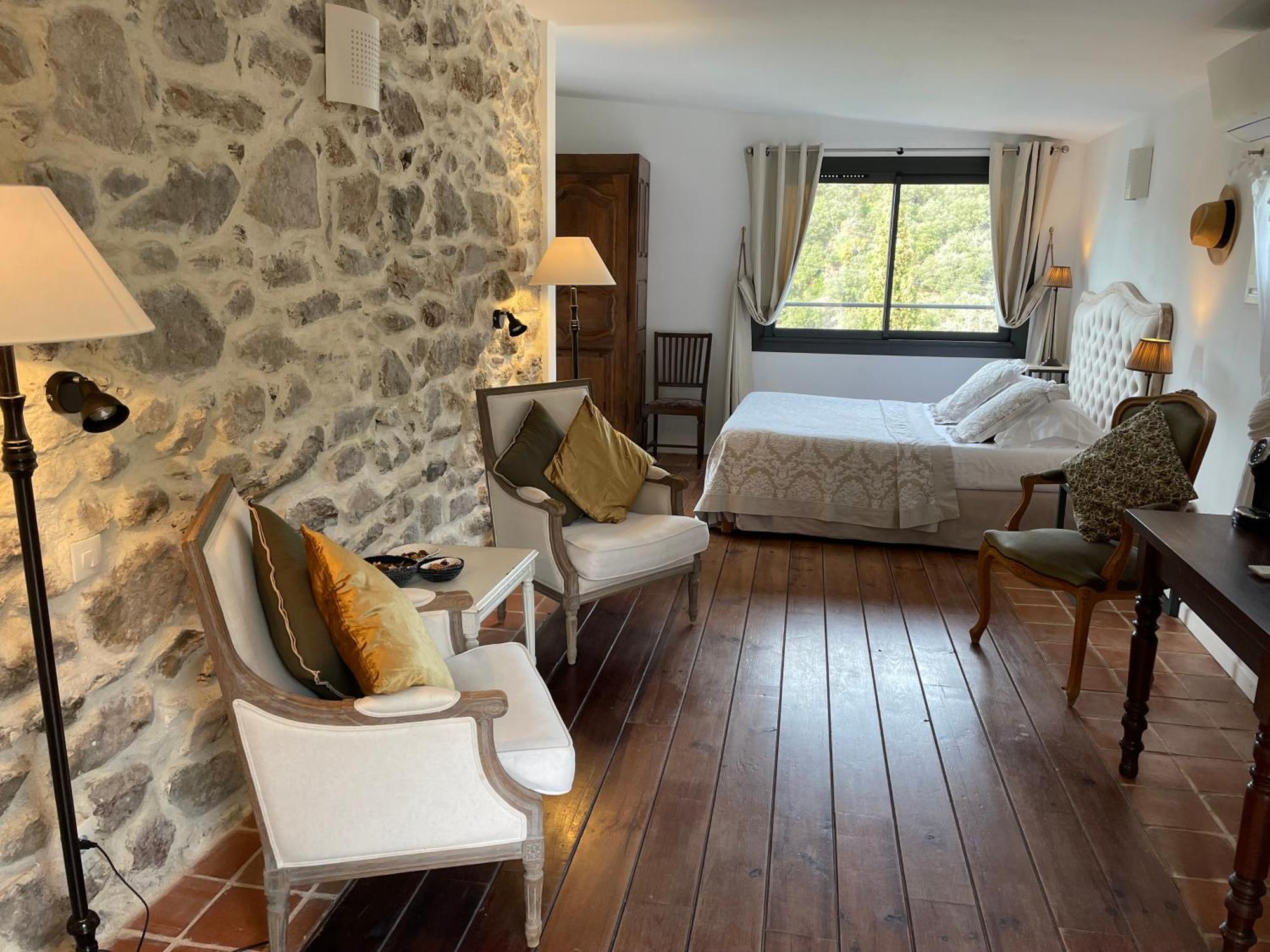 Le Relais Des Chartreuses Hotel Le Boulou Bagian luar foto
