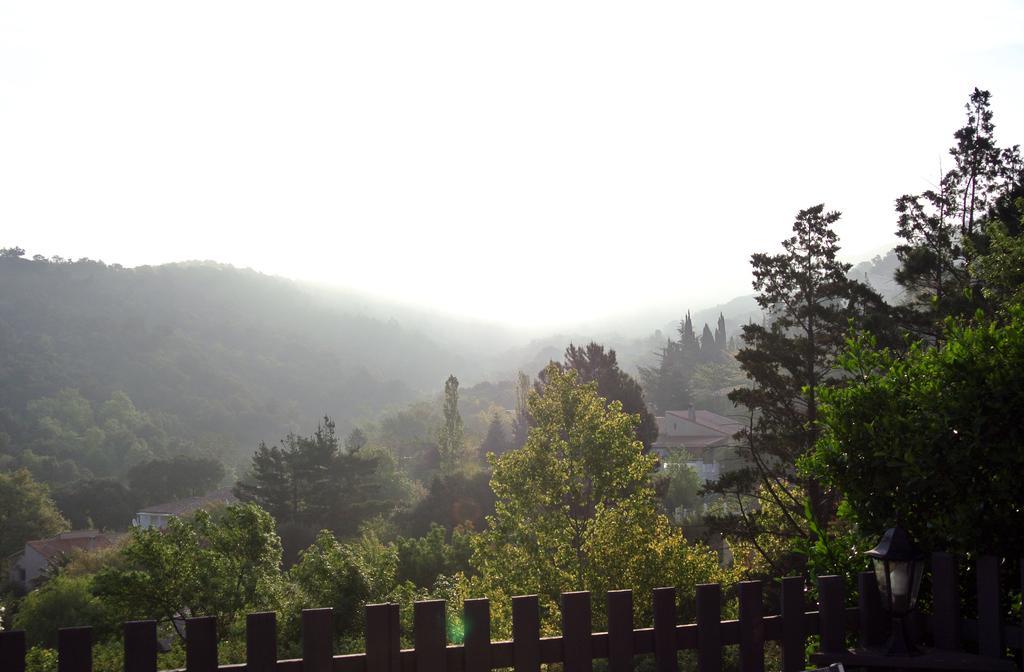 Le Relais Des Chartreuses Hotel Le Boulou Bagian luar foto